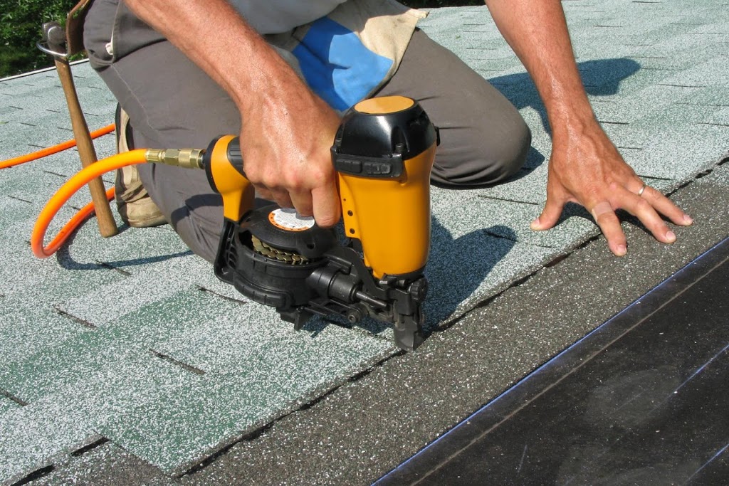 Downtown Roofing | 1342 Woodbine Ave, East York, ON M4C 4G2, Canada | Phone: (416) 461-0658