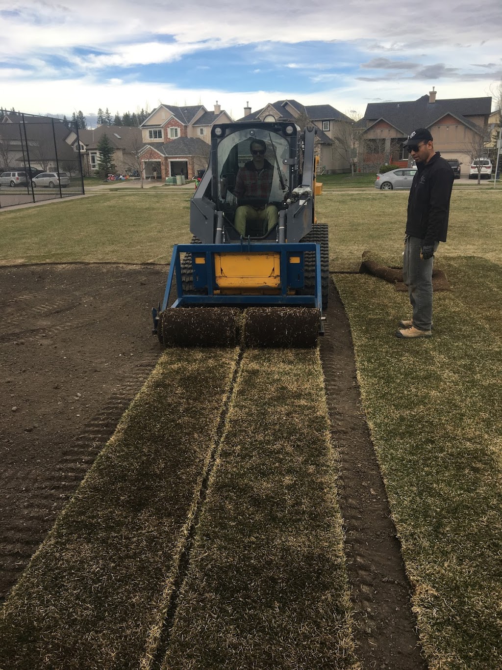 Scottys Rentals and Landscaping Ltd. | 285017 Bluegrass Dr, Alberta T1X 0P5, Canada | Phone: (403) 249-0464