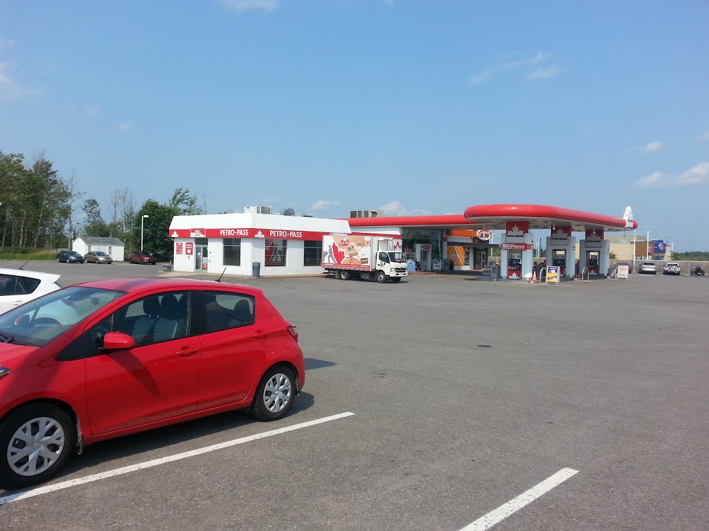 Petro-Canada Gas Station & Petro-Pass Truck Stop | 1230 Chemin Olivier, Saint-Nicolas, QC G7A 2M6, Canada | Phone: (418) 831-2328