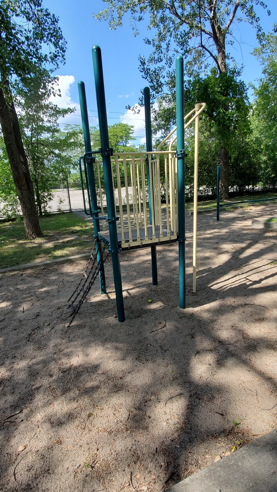 Parc Sainte-Suzanne | Rue Saint-Gabriel, Montreal, QC H8Y 1Z7, Canada | Phone: (514) 872-0311