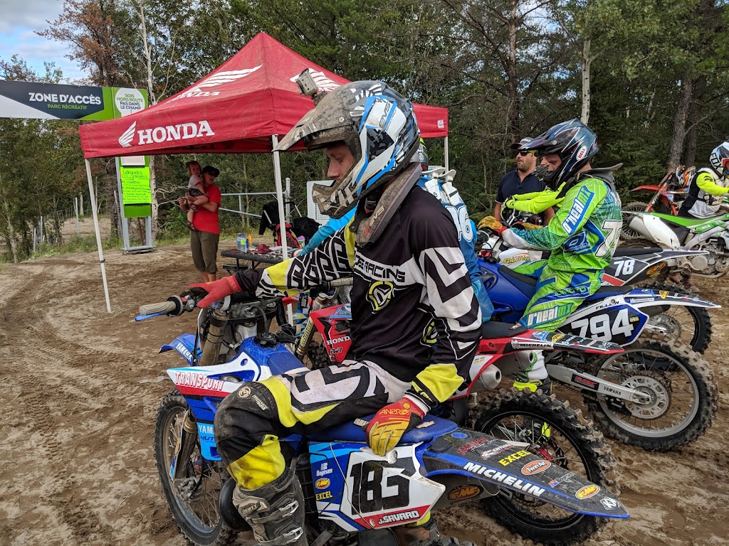 Pro X Motocross Saguenay | Chem. Shipshaw S, Saguenay, QC G7H 5B2, Canada | Phone: (418) 547-5453