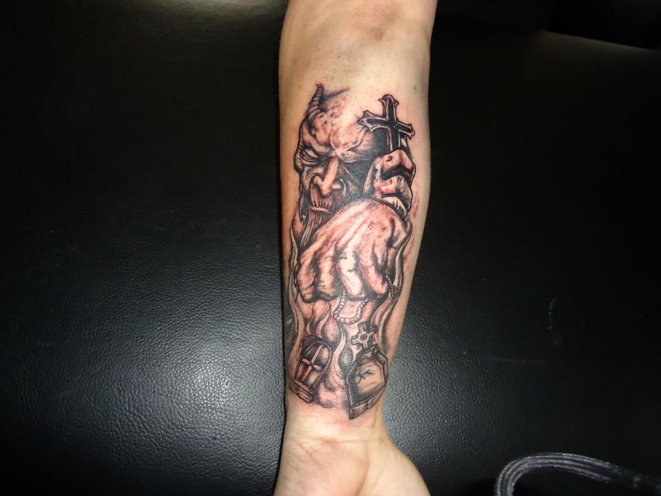 Tattoo LGG | 376 Chem. des Patriotes, Saint-Mathias-sur-Richelieu, QC J3L 6B5, Canada | Phone: (450) 658-0800