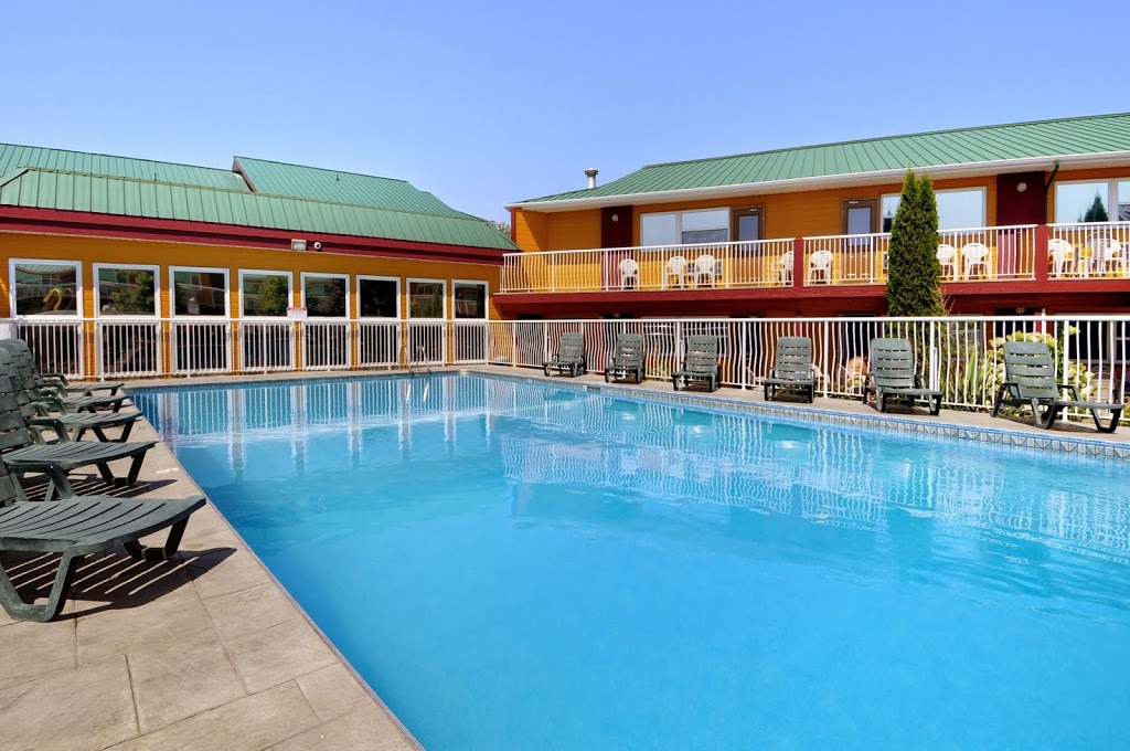 Days Inn & Conference Centre - Penticton | 152 Riverside Dr, Penticton, BC V2A 5Y4, Canada | Phone: (250) 493-6616