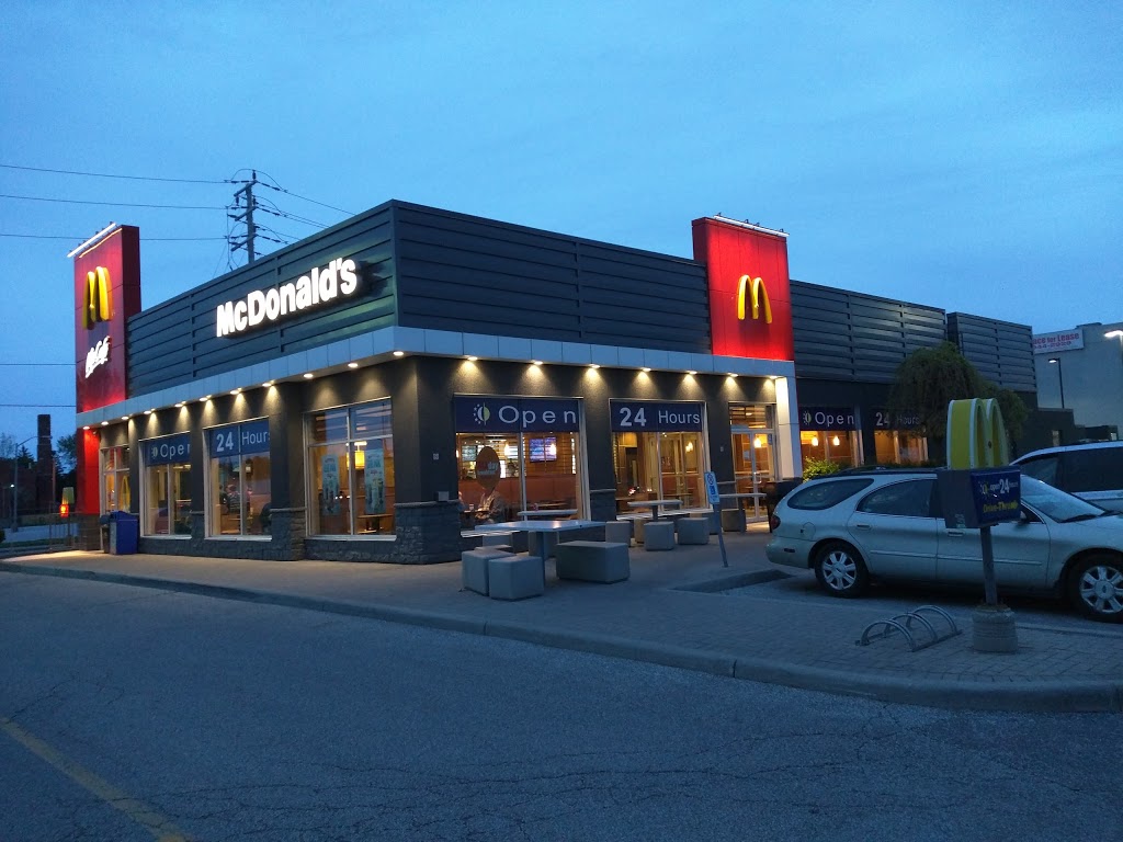 McDonalds | 883 Huron Church Line Rd, Windsor, ON N9C 2K3, Canada | Phone: (519) 258-3531