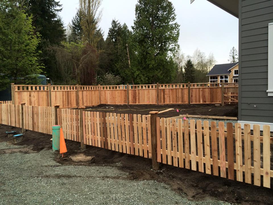 M&M Cedar Fencing | 6462 140a St, Surrey, BC V3W 9H9, Canada | Phone: (604) 537-4462