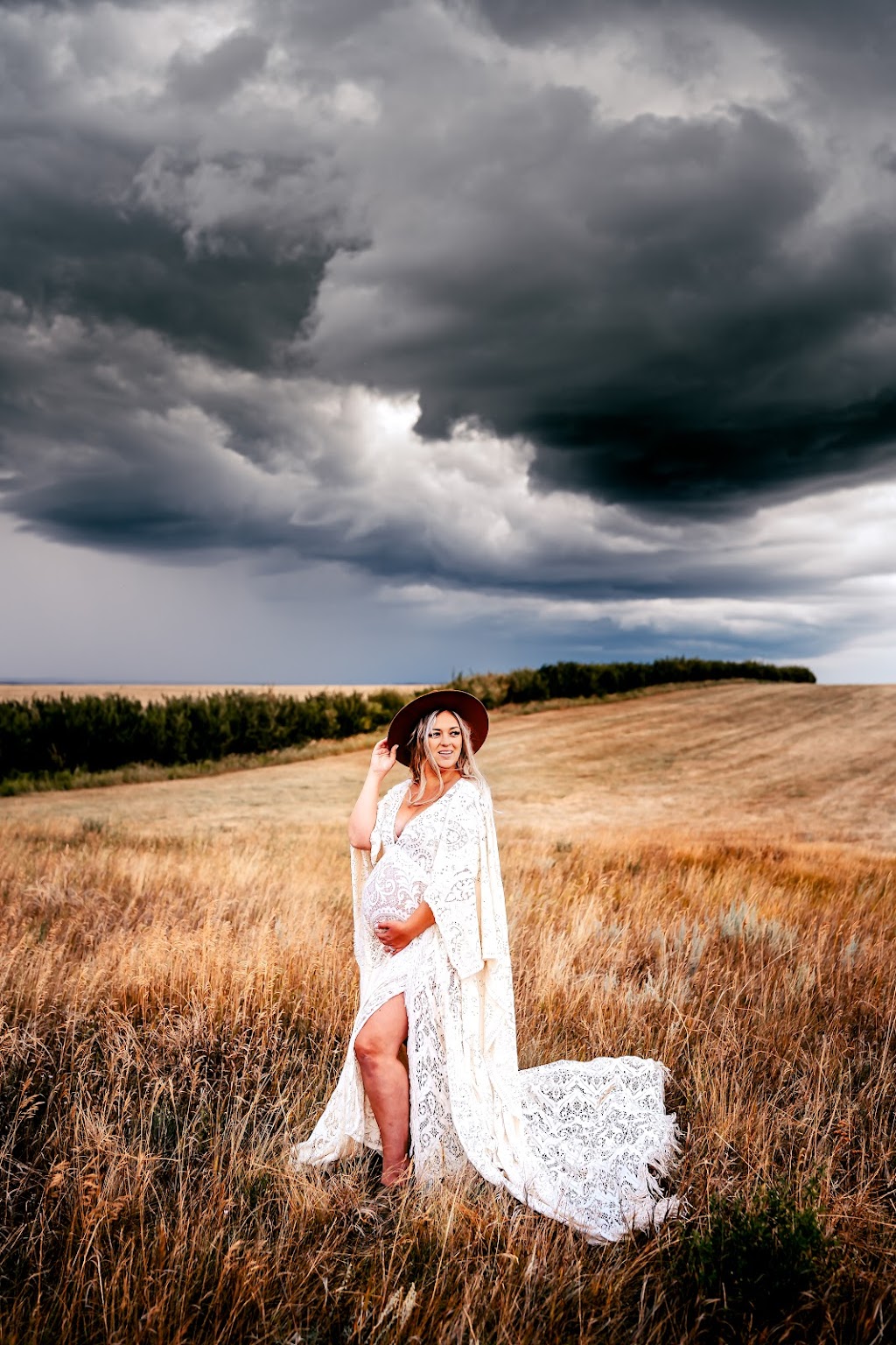 amberlea fotos | 38363 Range Rd 282, Red Deer, AB T4E 0P3, Canada | Phone: (587) 877-3888