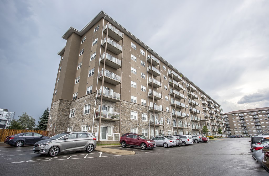 Harris Place - Dunsdon Street Apartments - Skyline Living | 335 Dunsdon St, Brantford, ON N3R 7K8, Canada | Phone: (226) 400-0045