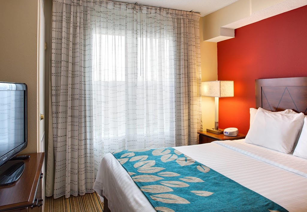 Residence Inn by Marriott Whitby | 160 Consumers Dr, Whitby, ON L1N 9S3, Canada | Phone: (905) 444-9756