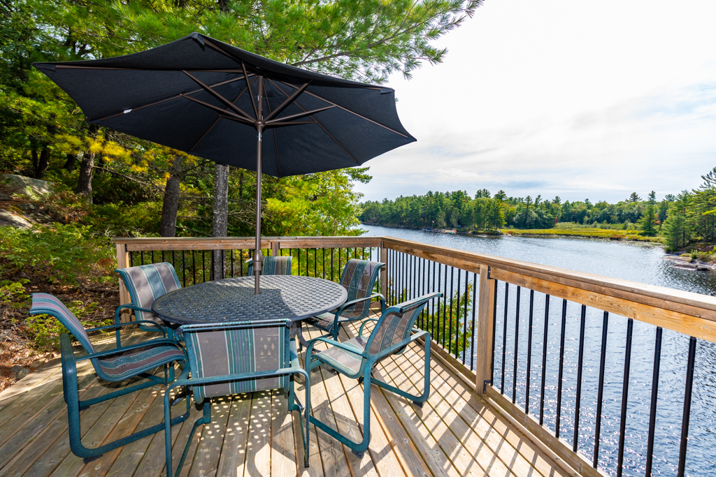 Chelsey Penrice/ Harvey Kalles Real Estate Ltd.,Brokerage Muskoka | 1A Lee Valley Dr, Port Carling, ON P0B 1J0, Canada | Phone: (705) 205-2726