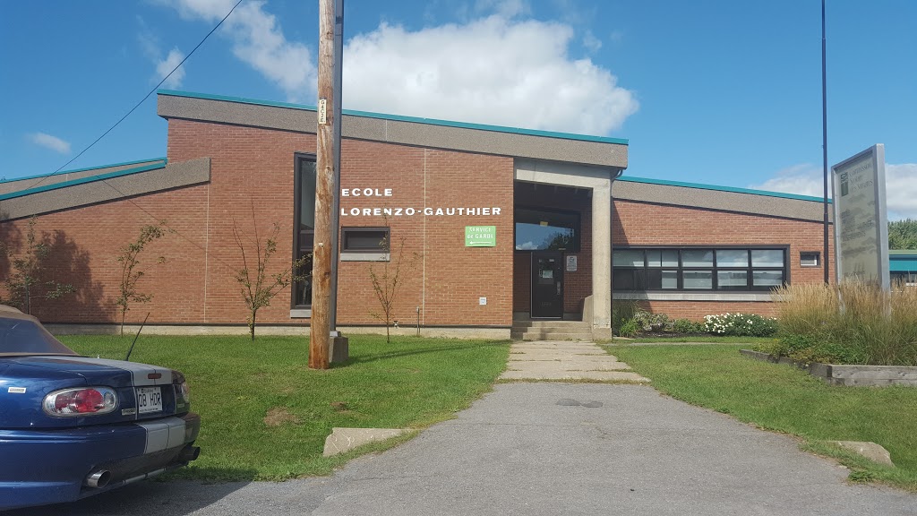 École Lorenzo-Gauthier - Rose-Des-Vents | 100 Rue Deschênes, Saint-Charles-Borromée, QC J6E 1Z3, Canada | Phone: (450) 758-3714