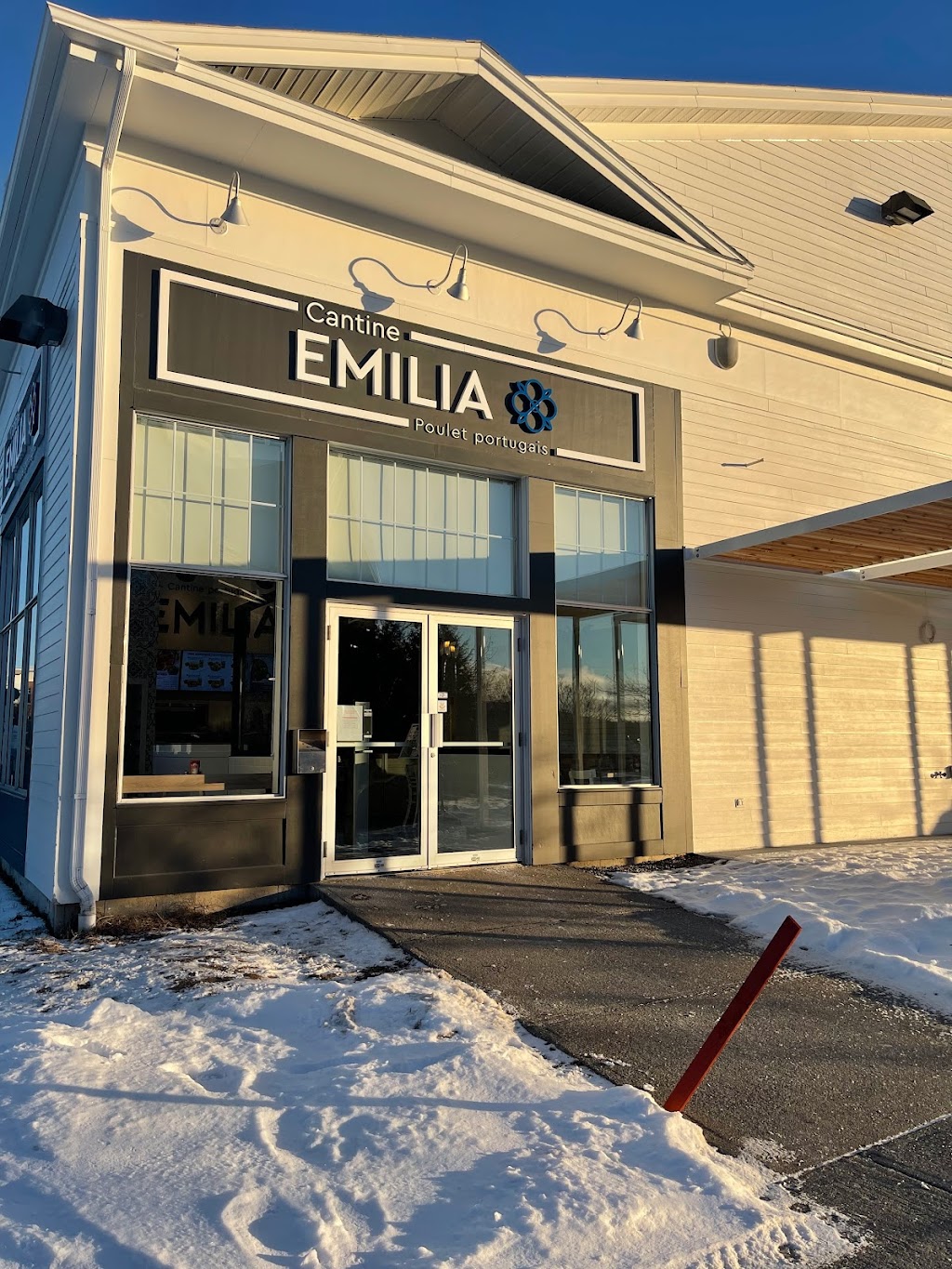 Cantine Emilia (Bromont) | 109 Boul. du Carrefour Local #200, Bromont, QC J2L 3L1, Canada | Phone: (450) 534-0554