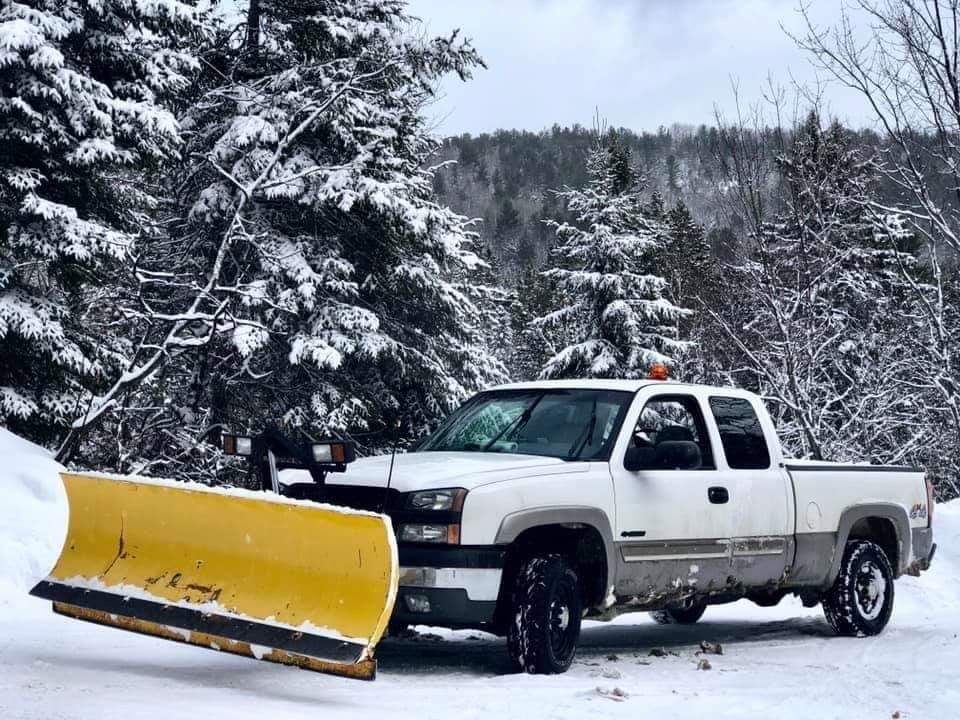 CJM Déneigement et filles enr | 101 Rue Saint Thomas, Saint-Côme, QC J0K 2B0, Canada | Phone: (450) 898-3161