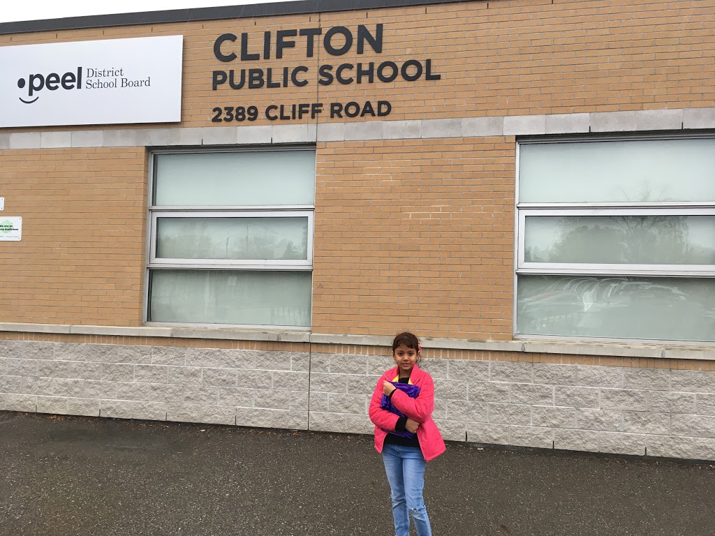 Clifton Public School | 2389 Cliff Rd, Mississauga, ON L5A 2P1, Canada | Phone: (905) 277-2611