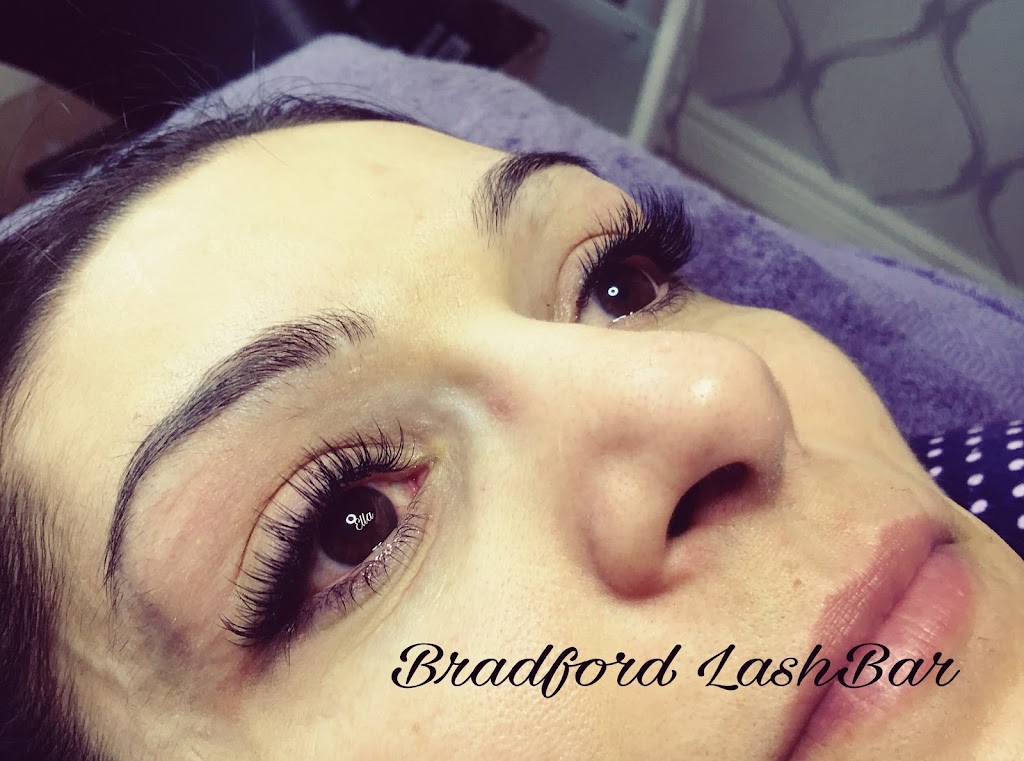 Bradford LashBar | 112 Downy Emerald Dr, Bradford, ON L3Z 0E7, Canada | Phone: (647) 669-5744