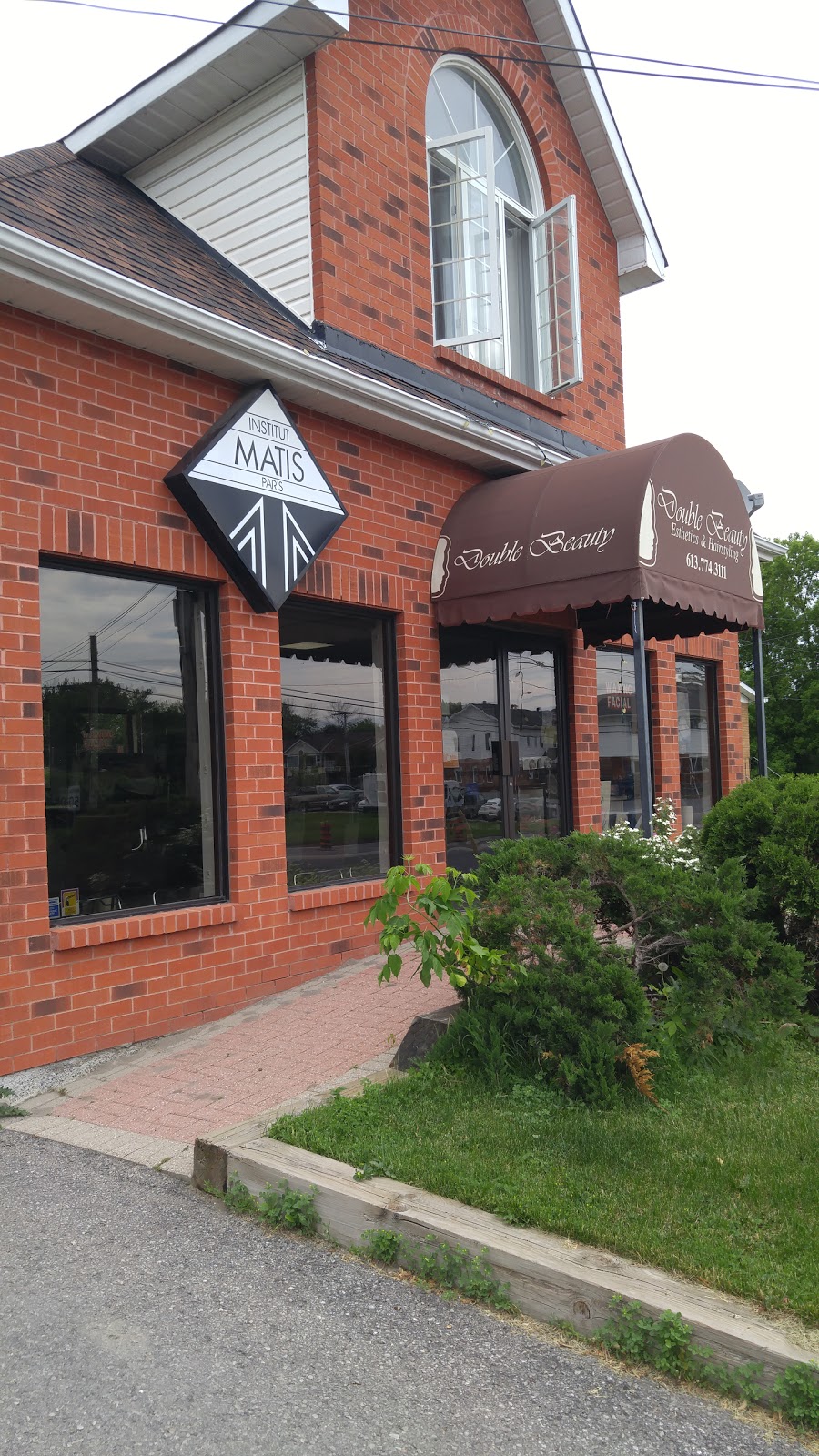 Double Beauty Esthetics & Hairstyling | 464 Main St E, Winchester, ON K0C 2K0, Canada | Phone: (613) 774-3111