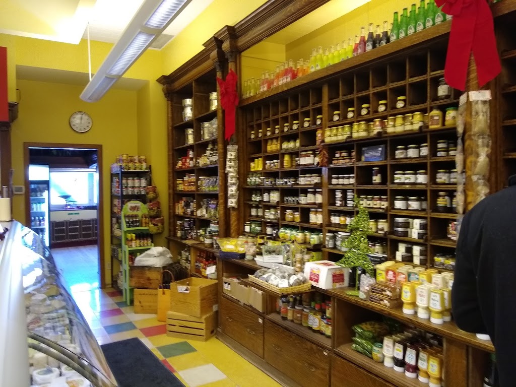 Épicerie Européenne | 560 Rue Saint-Jean, Québec, QC G1R 1P6, Canada | Phone: (418) 529-4847