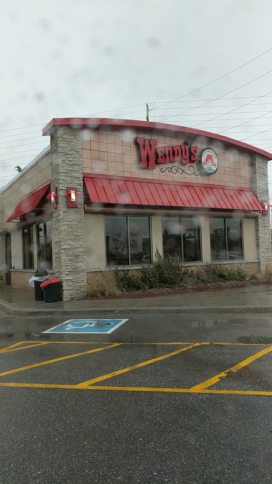 Wendys | 505 Steeles Ave W, Brampton, ON L6Y 0S6, Canada | Phone: (905) 452-9494