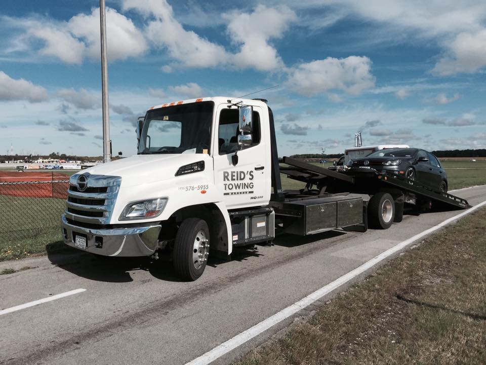 Reids Towing Service | 10565 Warden Ave., Markham, ON L6C 1M8, Canada | Phone: (416) 576-5955