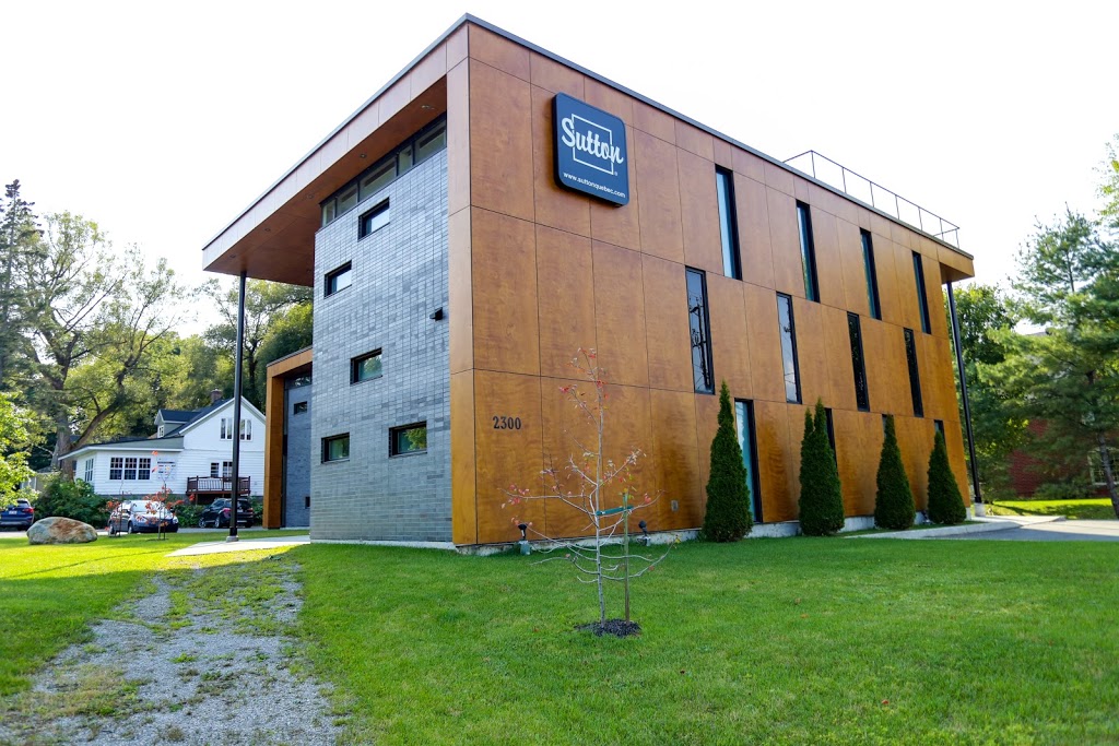 groupe sutton – immobilier estrie | 2300 Rue Principale O, Magog, QC J1X 0J1, Canada | Phone: (819) 847-0444