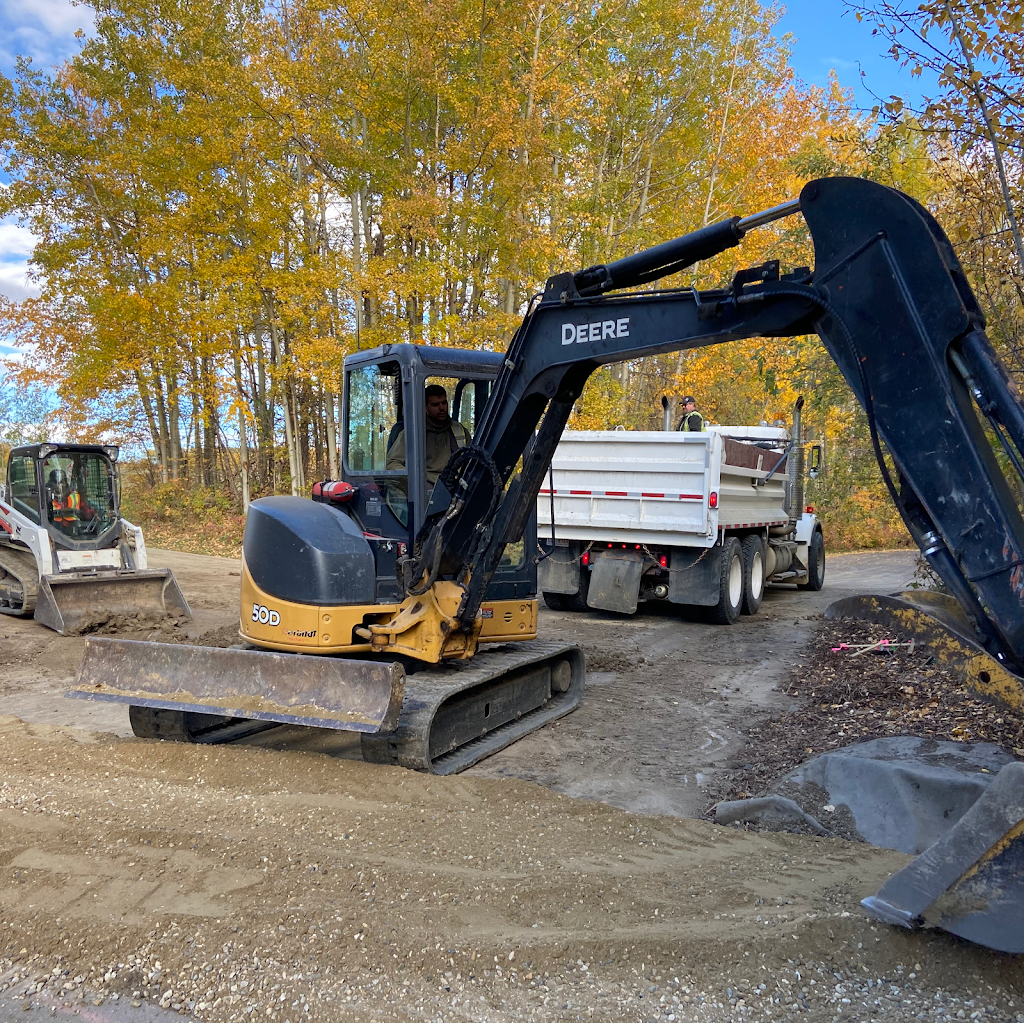 Als Bobcat & Trucking | 9 Sylvaire Close #1, Sylvan Lake, AB T4S 2H6, Canada | Phone: (403) 887-2980