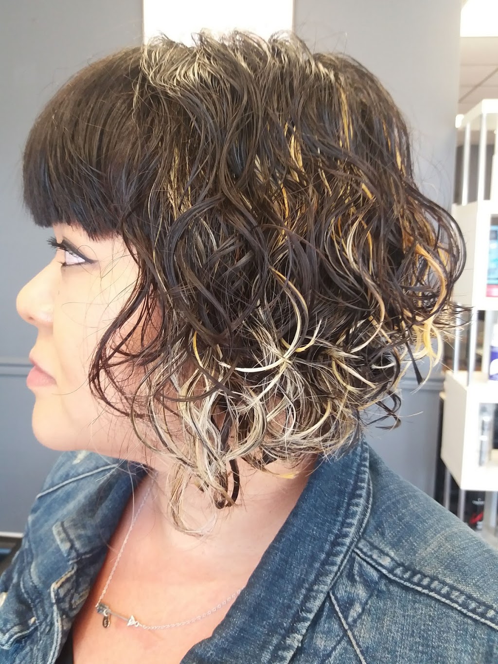 Hair Artitude Salon & Esthetics Ltd | 320 Saddleback Rd NW, Edmonton, AB T6J 4R7, Canada | Phone: (780) 438-4368