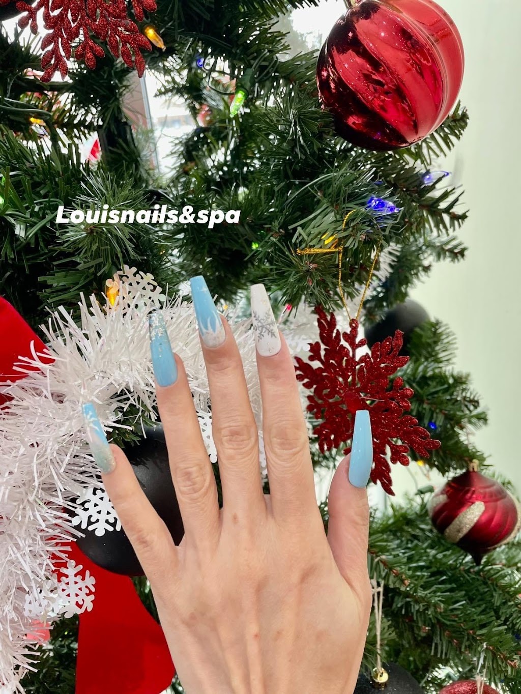 Louis Nails&Spa | 827 Big Bay Point Rd, Barrie, ON L4N 0G5, Canada | Phone: (705) 727-9826