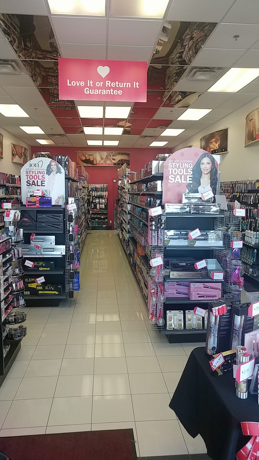 Sally Beauty | 17 Woodlawn Rd W #200, Guelph, ON N1H 1G8, Canada | Phone: (519) 763-8882