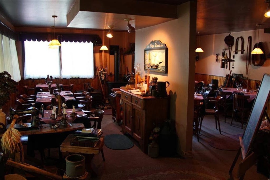 Copper Kettle Restaurant | 104 11 th Concession South, Pakenham, ON K0A 2X0, Canada | Phone: (613) 624-5376