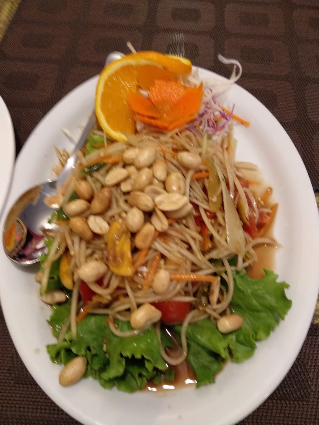 Thai Flame Restaurant | 1902 Robertson Rd #104, Nepean, ON K2H 5B8, Canada | Phone: (613) 695-9188