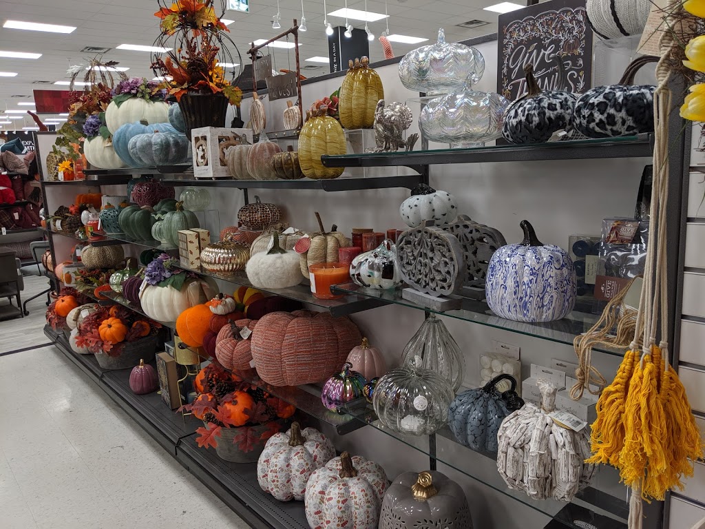 HomeSense | 9350 Yonge St, Richmond Hill, ON L4C 5G2, Canada | Phone: (905) 884-8057