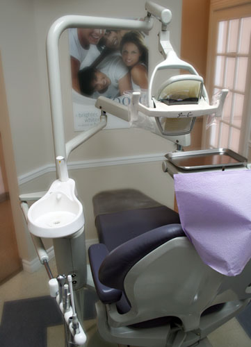 Dentistry In Oak Park | 295 Hays Blvd #103, Oakville, ON L6H 6Z3, Canada | Phone: (905) 257-5444