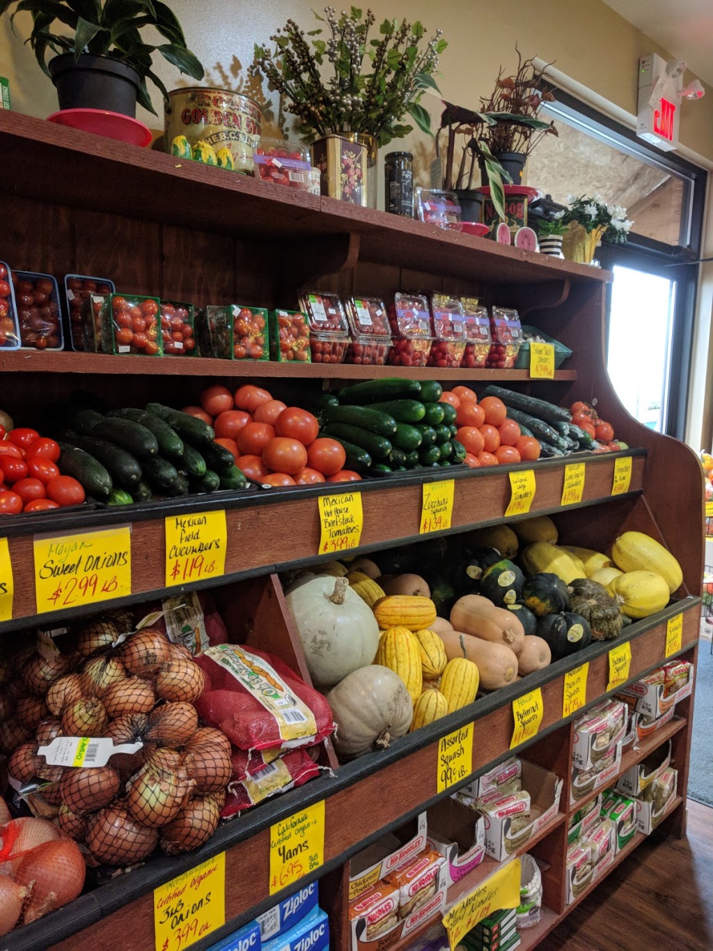 Agassiz Produce Market | 7266 Pioneer Ave, Agassiz, BC V0M 1A0, Canada | Phone: (604) 796-8444