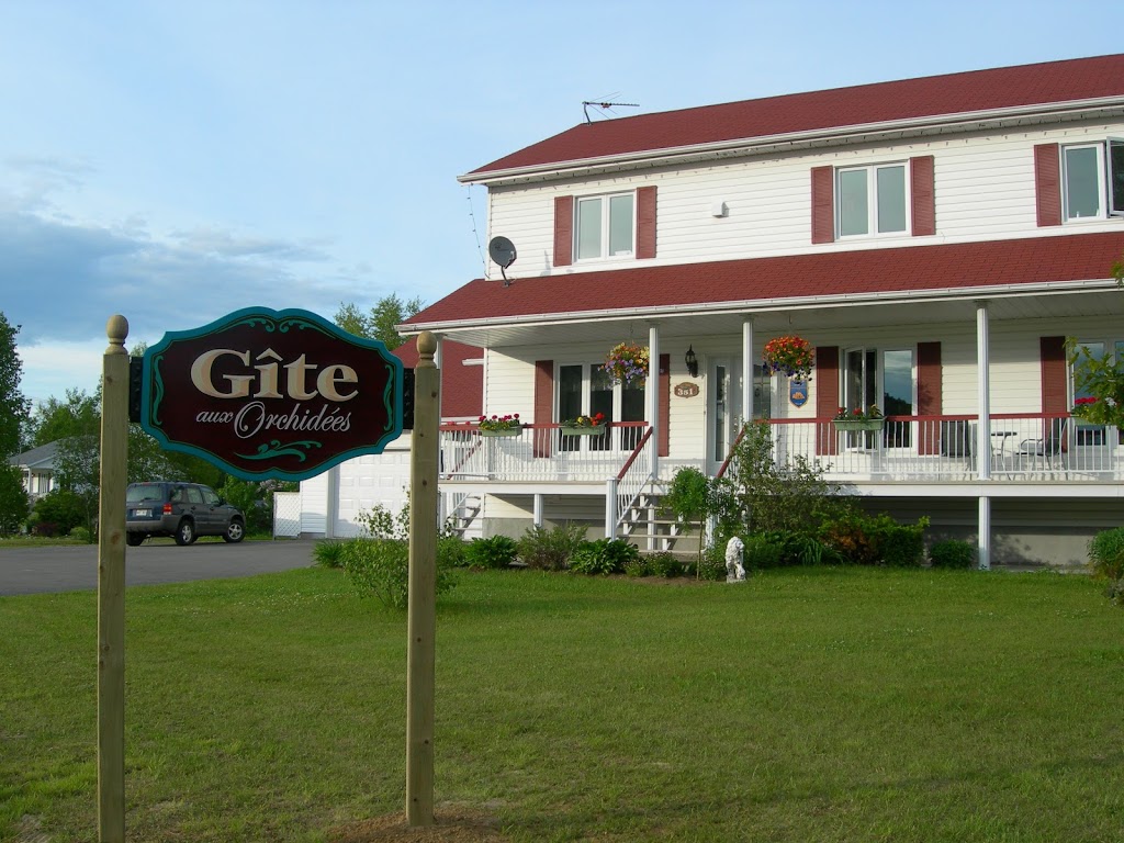 Gîte Aux Orchidées | 4440 Chemin du Parc National, Shawinigan, QC G9T 5K5, Canada | Phone: (819) 538-2018