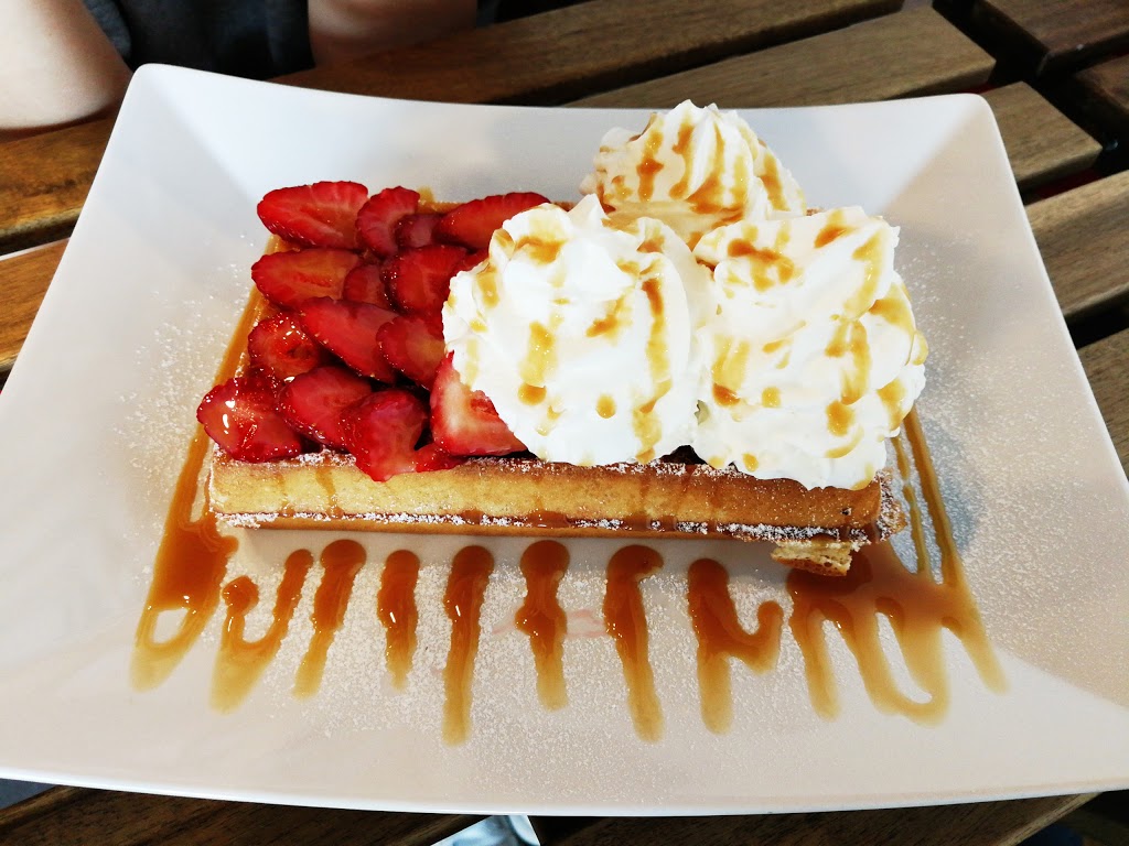 The Wafflers | 102#, 14909 Marine Dr, White Rock, BC V4B 1C2, Canada | Phone: (778) 957-4288