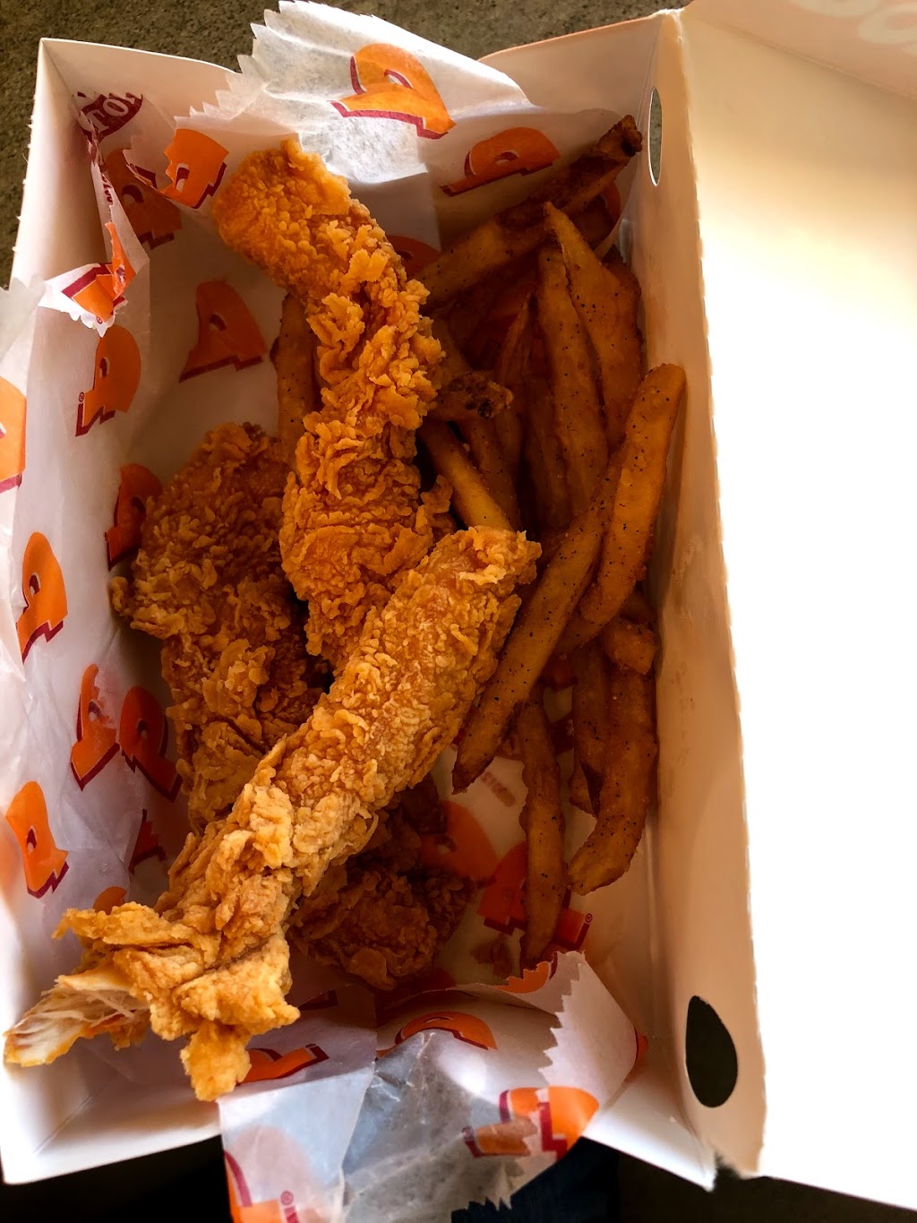 Popeyes® Louisiana Kitchen | 725 Ottawa St S F, Kitchener, ON N2E 3H5, Canada | Phone: (519) 584-2000