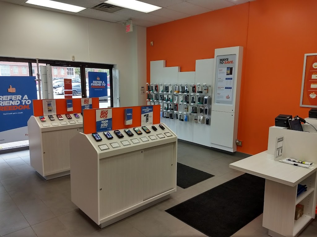 Freedom Mobile | Maple Leaf Plaza, 530 Montréal Rd, Ottawa, ON K1K 0E9, Canada | Phone: (613) 380-8191