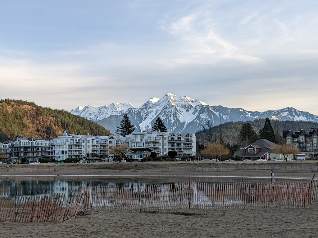 Sasquatch Statue | Harrison Hot Springs, BC V0M 1K0, Canada | Phone: (604) 500-0345