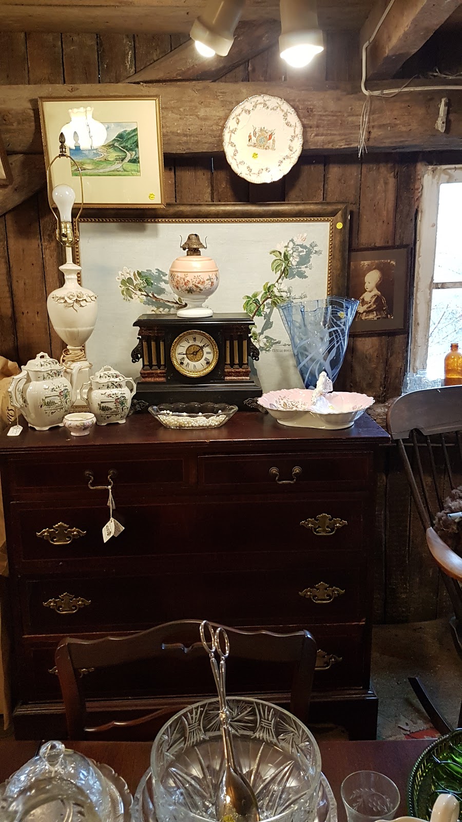 Country Barn Antiques | 1057 NS-358, Port Williams, NS B0P 1T0, Canada | Phone: (902) 542-5461