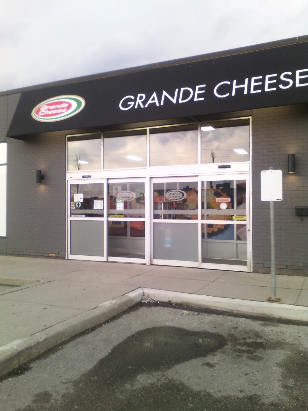 Grande Cheese | 22 Orfus Rd, North York, ON M6A 1L7, Canada | Phone: (416) 787-7670