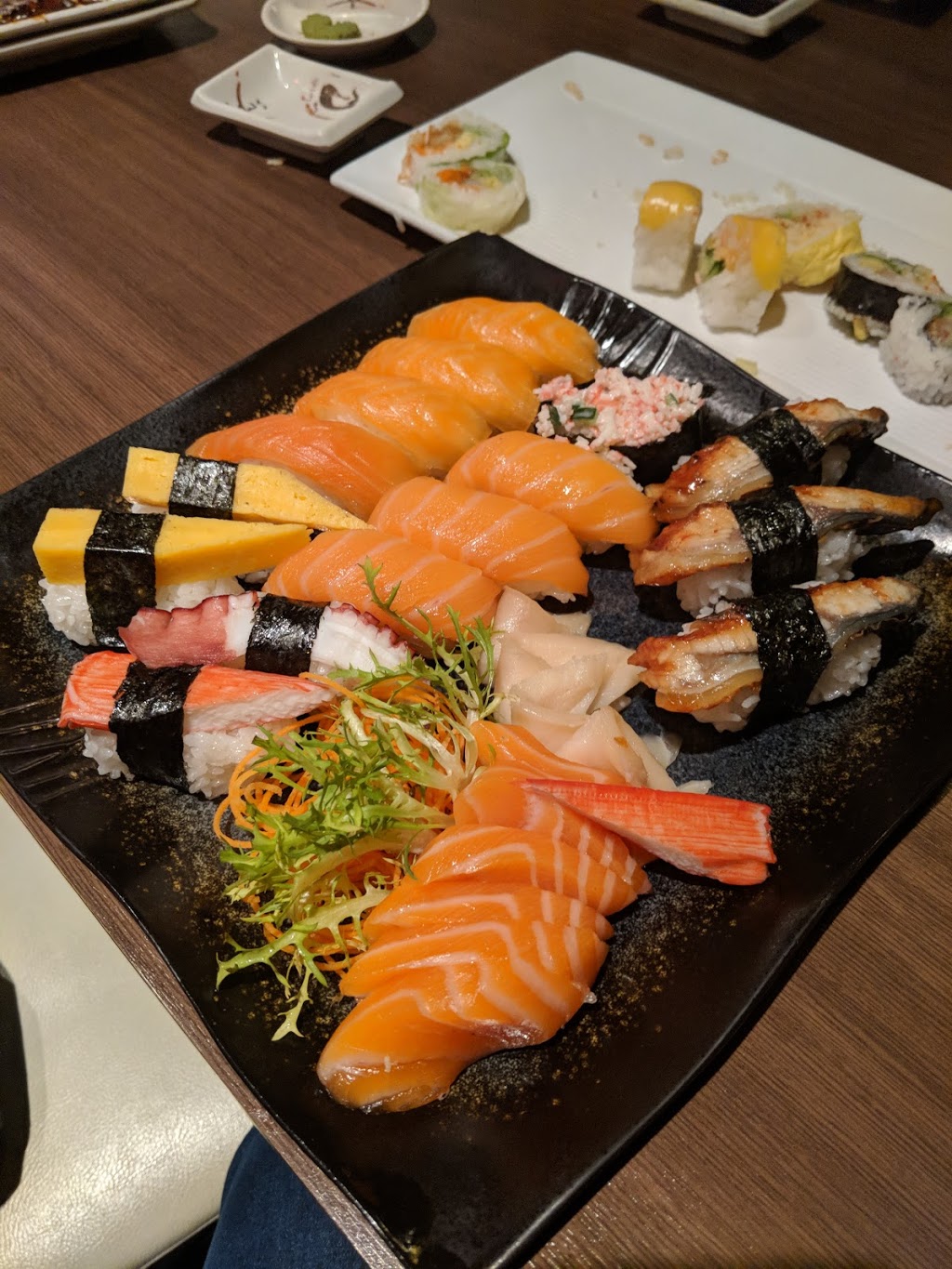 Sushi Matsu Chateauguay | 40 Boulevard Saint-Jean-Baptiste, Châteauguay, QC J6K 3A3, Canada | Phone: (450) 844-6339