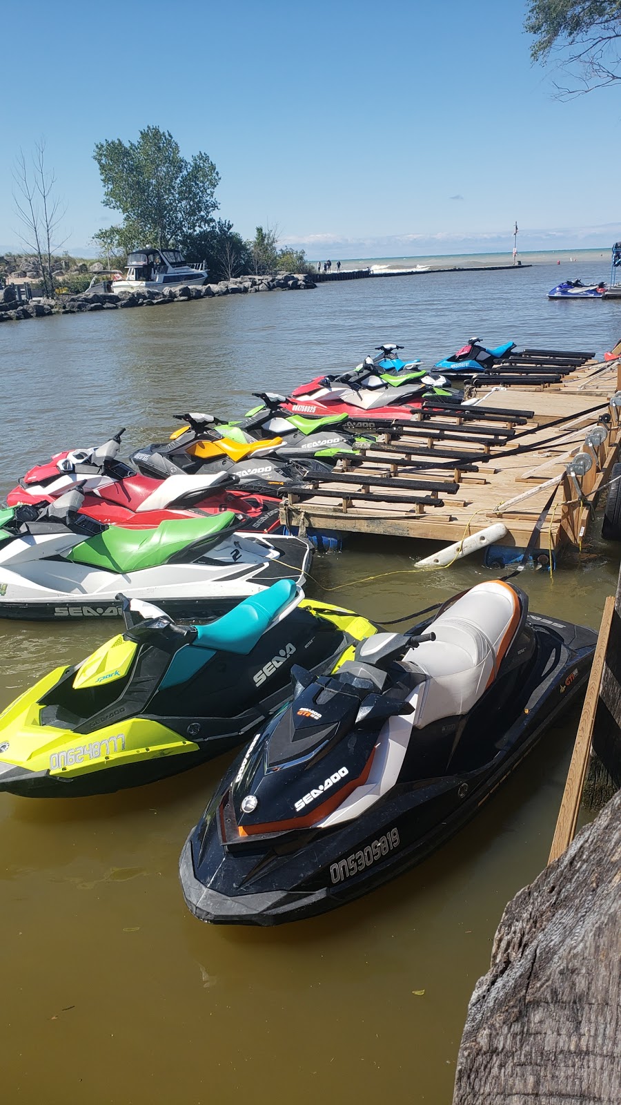 Splash seadoo and boat rentals Grand Bend | 61 Main St W, Grand Bend, ON N0M 1T0, Canada | Phone: (519) 671-4865