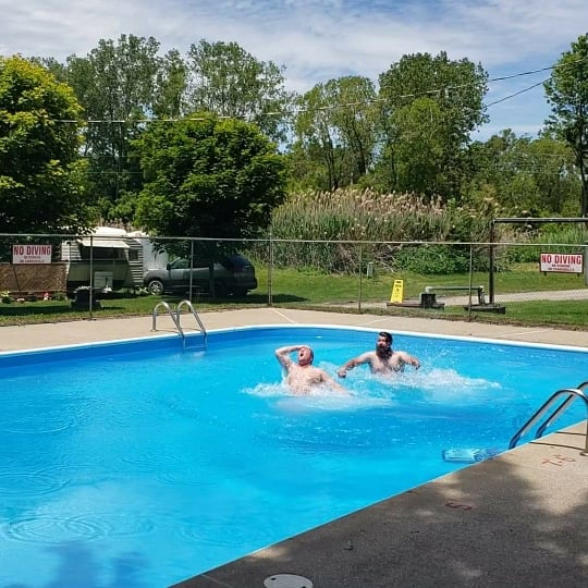 Erie Shores Campground | 949 East County Rd 50, Harrow, ON N0R 1G0, Canada | Phone: (519) 738-2811