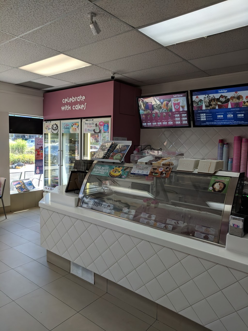 Baskin Robbins | 370 Highland Rd W, Kitchener, ON N2M 5J9, Canada | Phone: (519) 742-5270