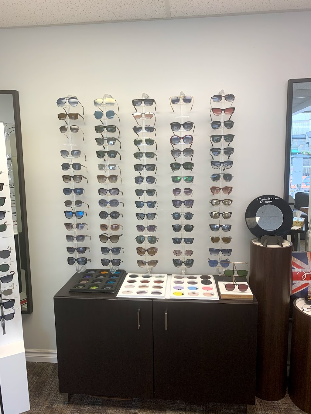 Capital Optical | 152 Bridge St, Carleton Place, ON K7C 2V7, Canada | Phone: (613) 667-4000