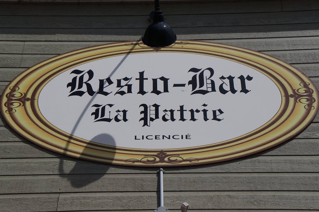 Resto-Bar La Patrie | 10 Rue Principale N, La Patrie, QC J0B 1Y0, Canada | Phone: (819) 888-2979