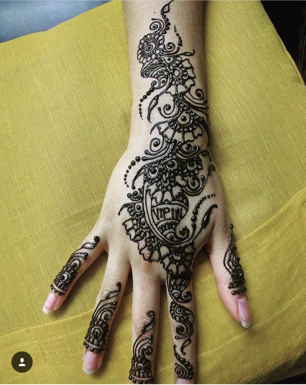 Rujutas Henna Art | 67 Loma Vista Dr, Thornhill, ON L4J 7S3, Canada | Phone: (647) 709-7858