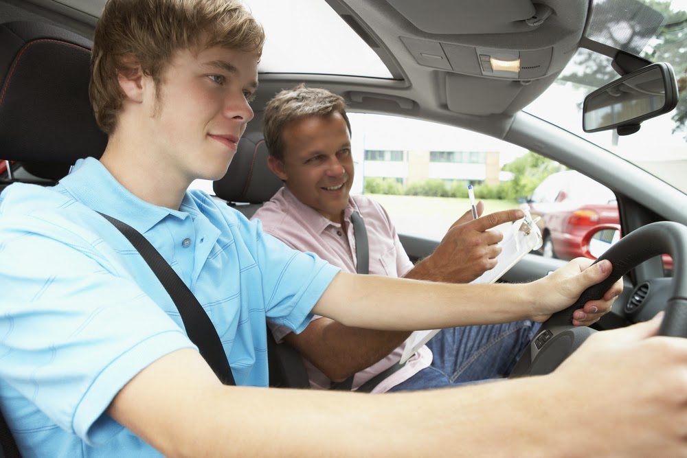 Westdale Driving School Inc | 1104 Fennell Ave E, Hamilton, ON L8T 1R8, Canada | Phone: (905) 573-6026