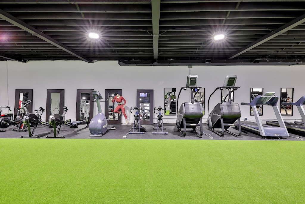 Exclusif Gym Prive | 647 Chem. du Bord-de-lEau, Laval, QC H7X 1T9, Canada | Phone: (514) 664-4963