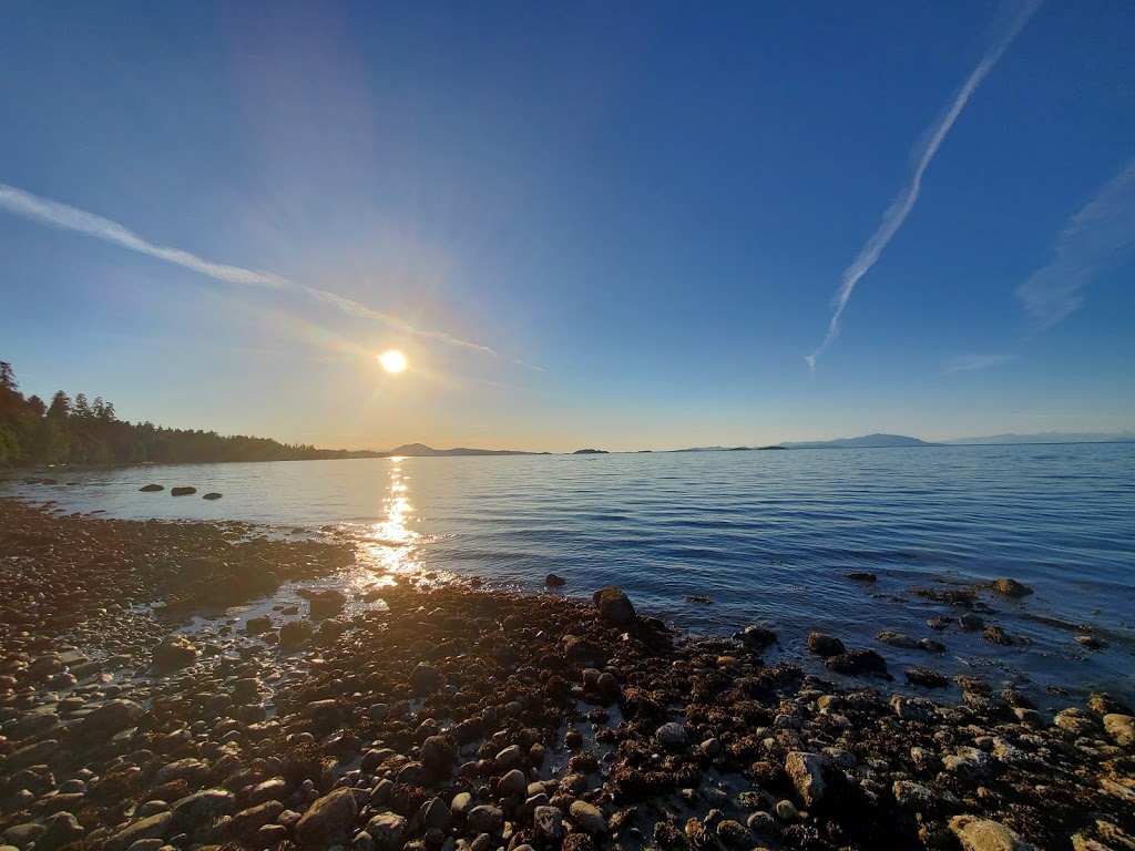 Blueback Beach Access | 6300 Icarus Dr, Nanaimo, BC V9V 1B5, Canada | Phone: (250) 754-4251