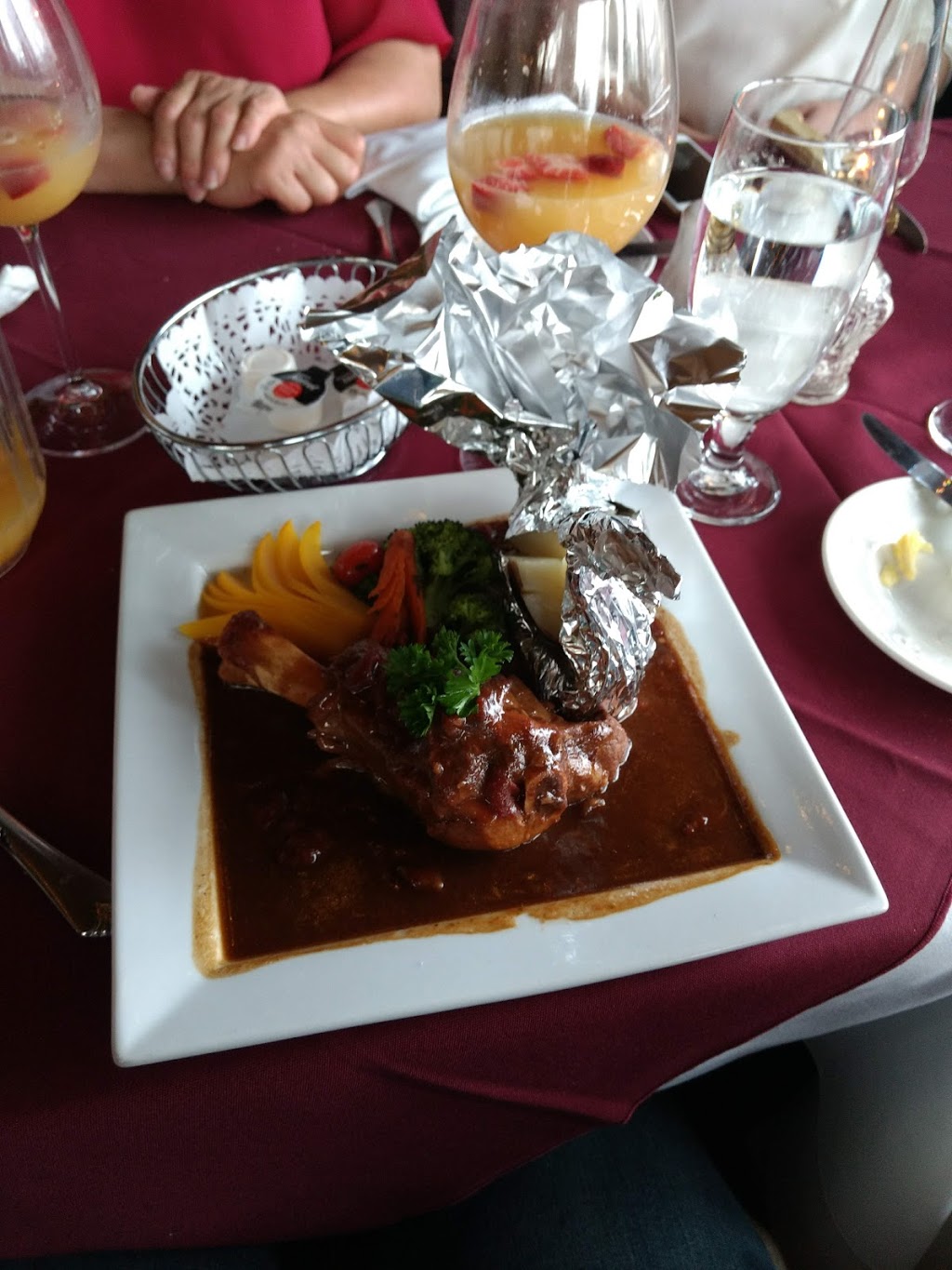 Restaurant Le Fin Palais | 379 Boulevard Adolphe-Chapleau, Bois-des-Filion, QC J6Z 1H4, Canada | Phone: (450) 621-0891